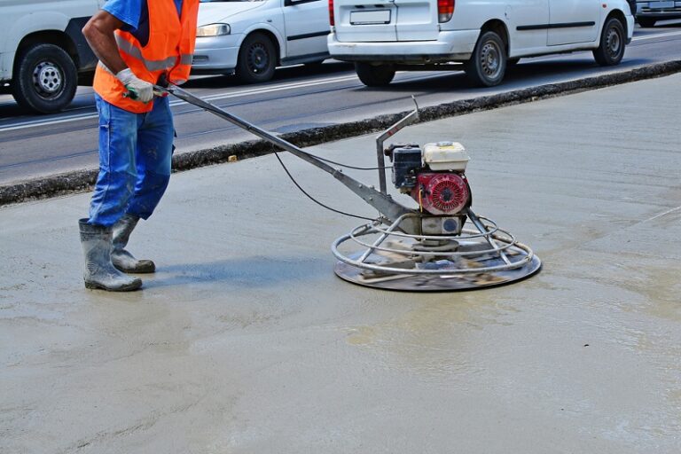 Know How Concrete Trowels Yield The Best Finish To Home Interiors All